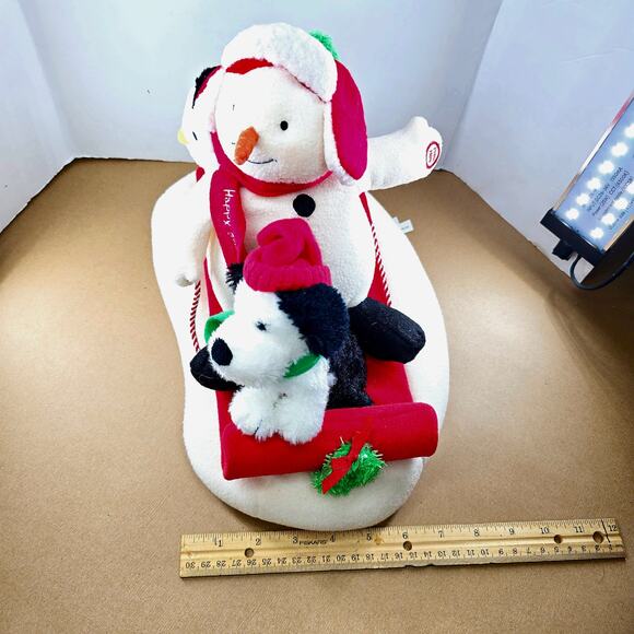 Hallmark 2007 Jingle Pals Snowman Penguin Dog Animated Musical Sleigh Ride - Picture 2 of 8
